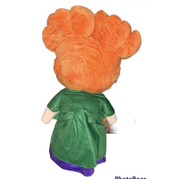 Disney HOCUS POCUS 17” Plush Halloween Greeter Winifred Sanderson Witch - Picture 3 of 6